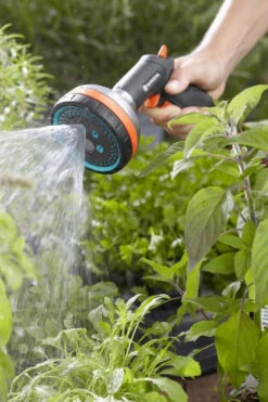 Gardena Premium Multifunctionele Broes -Tuin Gereedschap 18317 20 gardena premium multifunctionele broes 2.62 3