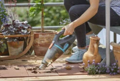 Gardena Accu Buitenstofzuiger EasyClean Li -Tuin Gereedschap 4078500042444 gardena accu buitenstofzuiger easyclean li 2.298