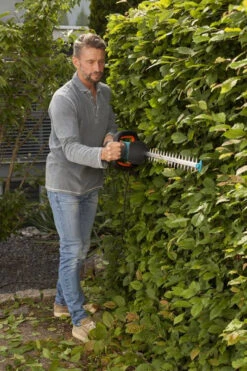 Gardena ComfortCut 550/50 Elektrische Heggenschaar -Tuin Gereedschap 9833 20 gardena comfortcut 55050 elektrische heggenschaar 2.61 3