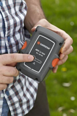 Gardena Accu BLi-40/160 9 Gardena Accu BLi-40/160 -Tuin Gereedschap 9843 20 gardena accu bli 40160 3.61 3